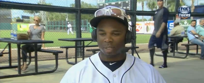 Illustration for article titled Who's Smooching In The Background Of Rajai Davis's Interview?